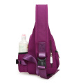 Путешествие с пурпурным планом на плече нейтральный багпак рюкзак